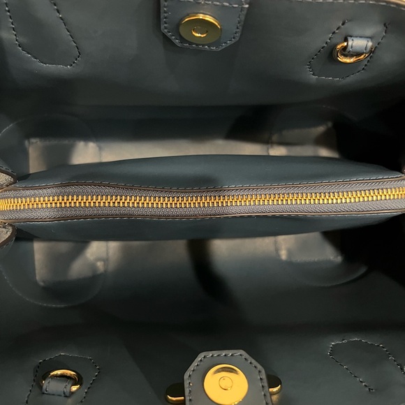 Mercer Gallery Medium Pebbled Leather Satchel - Picture 7 of 10